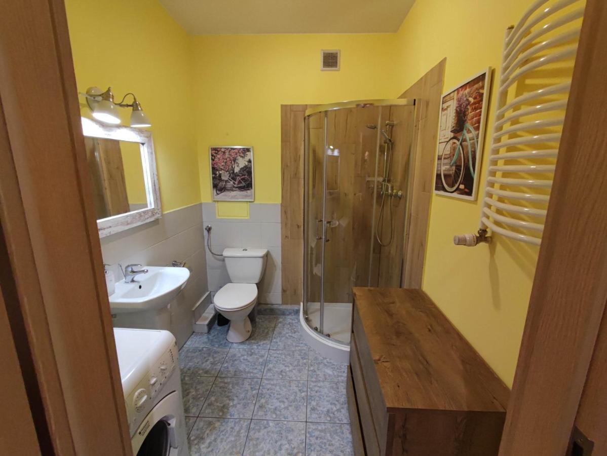 Kghn Wyszynskiego 12 Brama Portowa *