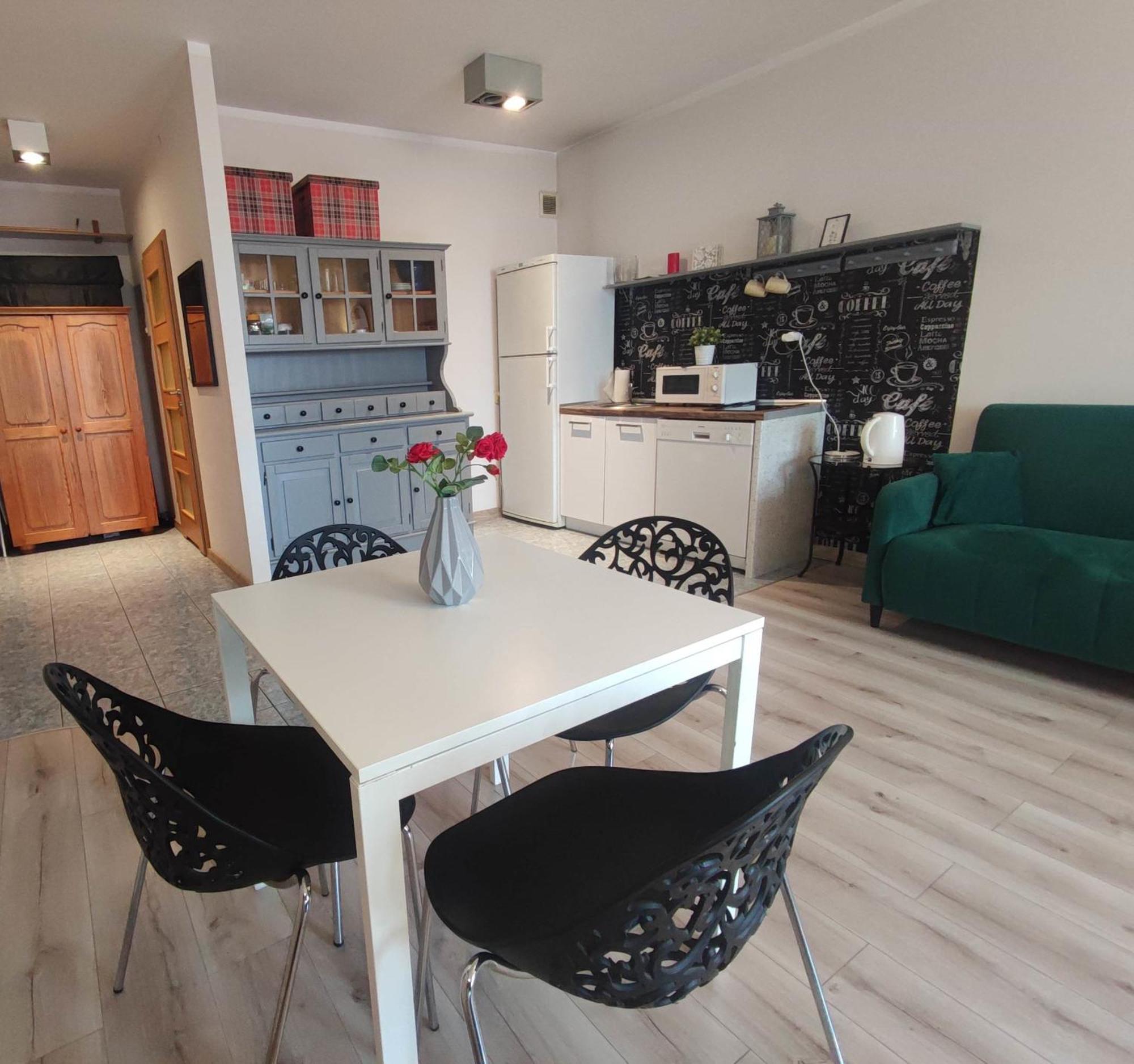 Kghn Wyszynskiego 12 Brama Portowa Apartment